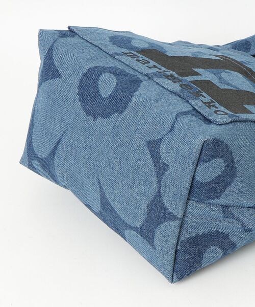 marimekko(マリメッコ)の「Unikko / Mono Mini Tote bag(トートバッグ・レディース・ネイビー・FREE)」の9枚目の写真