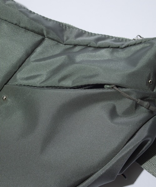 F/CE. (エフシーイー)の「F/CE. 420 re/cor SHOULDER / エフシーイー 420 re/cor ショルダー(ショルダーバッグ・メンズ・ブラック/オリーブ・FREE)」の7枚目の写真