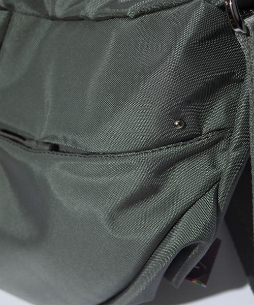 F/CE. (エフシーイー)の「F/CE. 420 re/cor SHOULDER / エフシーイー 420 re/cor ショルダー(ショルダーバッグ・メンズ・ブラック/オリーブ・FREE)」の8枚目の写真
