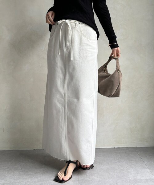 DouDou（ドゥドゥ）の「【セットアップ可能】ベルト付デニムタイトスカート（スカート・レディース・ブルー/オフホワイト・36/38）」の11枚目の写真