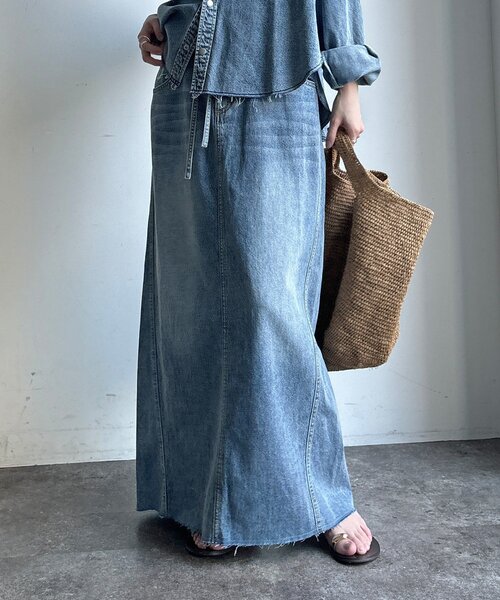 DouDou（ドゥドゥ）の「【セットアップ可能】ベルト付デニムタイトスカート（スカート・レディース・ブルー/オフホワイト・36/38）」の6枚目の写真