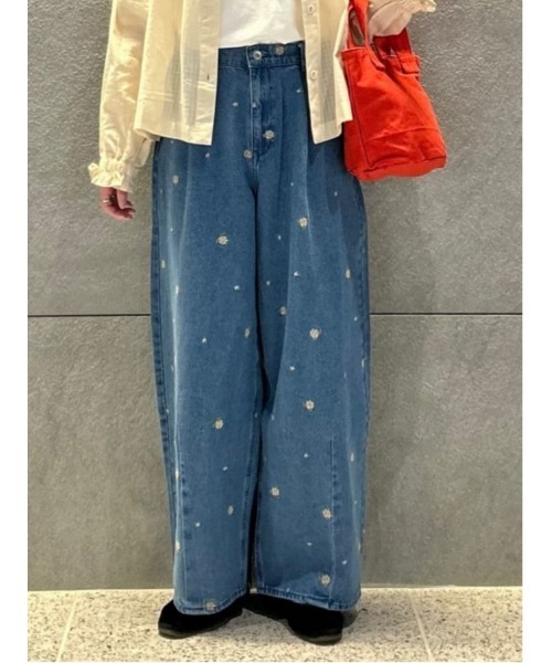 Samansa Mos2(サマンサ モスモス)の「《新色追加》【オーガニックコットン】デニムバレルパンツ(その他パンツ・レディース・キナリ/ブルー/サックスブルー/グレー/ネイビー・S/XL/L/M/SS)」の1枚目の写真