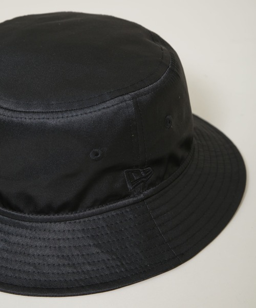 NEW ERA(ニューエラ)の「NEW ERA(R)/別注 BUCKET01 / SATIN HAT(ハット・メンズ・ブラック・M~L/L/XL)」の5枚目の写真