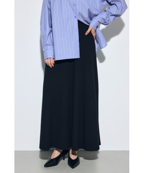 AZUL by moussy(アズールバイマウジー)の「【セットアップ対応】フレアニットロングスカート 春服 冬服 秋服 ニットスカート フレアスカート【身長/骨格別着用画像あり】(スカート・レディース・ブラック/ライトブルー/ブラウン・FREE)」の2枚目の写真