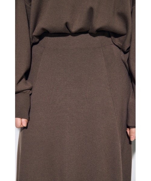 AZUL by moussy(アズールバイマウジー)の「【セットアップ対応】フレアニットロングスカート 春服 冬服 秋服 ニットスカート フレアスカート【身長/骨格別着用画像あり】(スカート・レディース・ブラック/ライトブルー/ブラウン・FREE)」の10枚目の写真