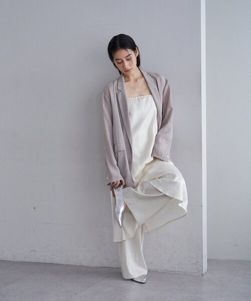 SHENERY（シーナリー）の「シアーウォッシャブルジャケット（テーラードジャケット・レディース・オフホワイト/ブラック/ベージュ・38/36）」の11枚目の写真