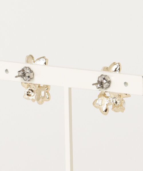 LANVIN en Bleu(ランバンオンブルー)の「桜 ピアス(ピアス(両耳用)・レディース・ピンク・ONE SIZE)」の2枚目の写真