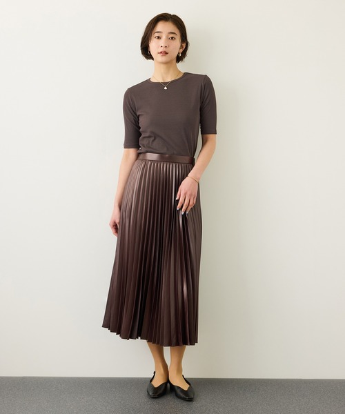 ROPE'(ロペ)の「コンフォートリブハーフスリーブカットソー(5分袖)/イージーケア・接触冷感(Tシャツ/カットソー・レディース・ブラック/サックスブルー/ブラウン・FREE)」の21枚目の写真