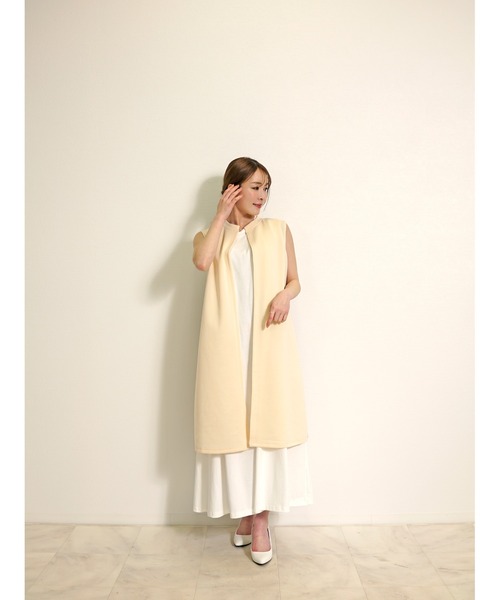 Belta attrice(ベルタアトリーチェ)の「ロングジレ ノーカラー バックプリーツ 体型カバー(ベスト・レディース・ライトベージュ/ブラック・FREE)」の15枚目の写真