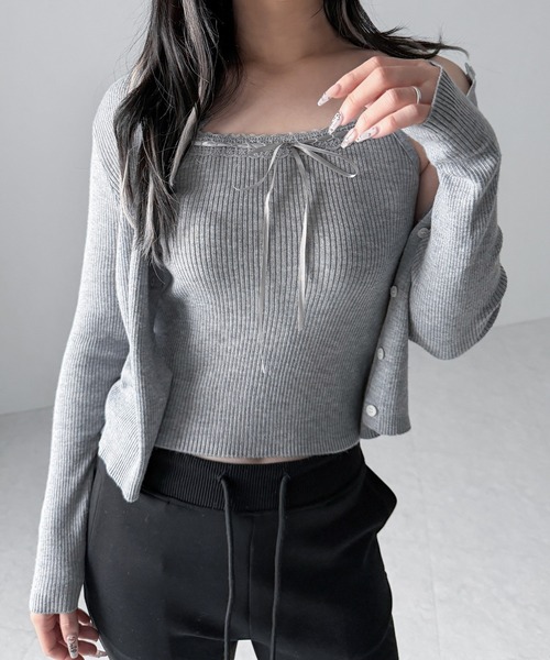 me+em select(ミームセレクト)の「【 2点セット 】リボンリブニットキャミソール + カーディガンセット / ribbon rib knit camisole + cardigan set(アンサンブル・レディース・ブラック/アイボリー/グレー・FREE)」の8枚目の写真