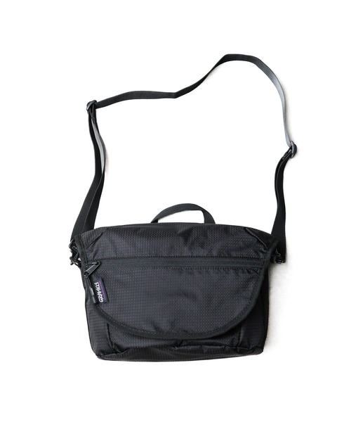 Gramicci(グラミチ)の「●GRAMICCI●MULTI SIDE BAG(ショルダーバッグ・メンズ・ブラック/オリーブ・FREE)」の1枚目の写真