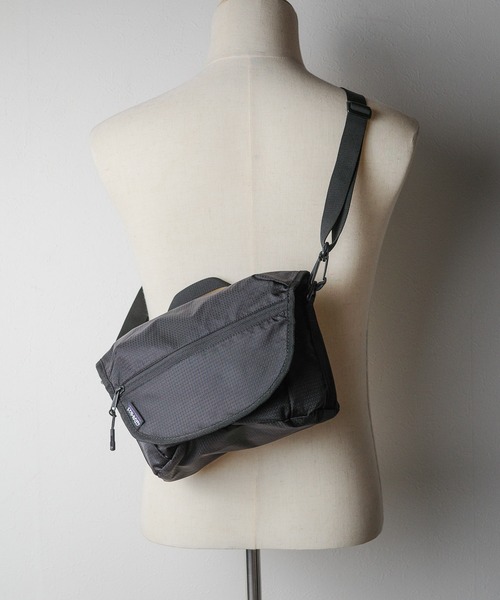 Gramicci(グラミチ)の「●GRAMICCI●MULTI SIDE BAG(ショルダーバッグ・メンズ・ブラック/オリーブ・FREE)」の13枚目の写真