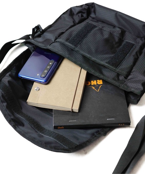 Gramicci(グラミチ)の「●GRAMICCI●MULTI SIDE BAG(ショルダーバッグ・メンズ・ブラック/オリーブ・FREE)」の12枚目の写真