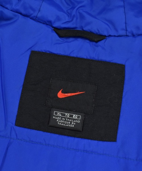 LABORATORY R(ラボラトリーアール)の「【USED】Y2K NIKE 中綿入り ナイロンジャケット(ナイロンジャケット・メンズ・ブラック・X-LARGE)」の4枚目の写真