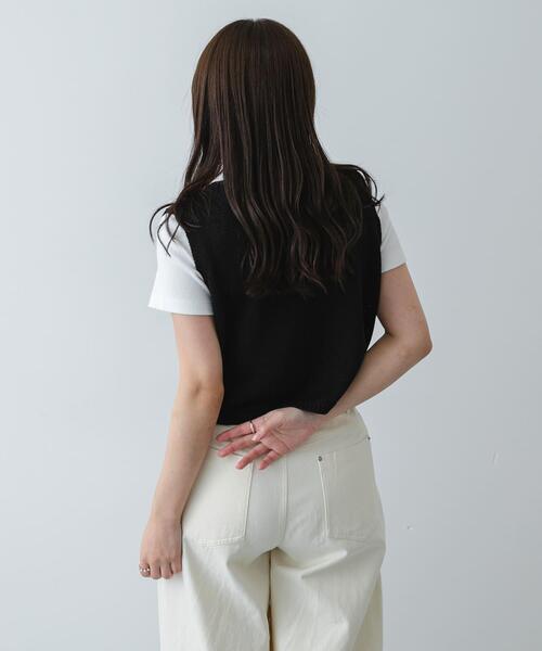 SENSE OF PLACE by URBAN RESEARCH(センスオブプレイスバイアーバンリサーチ)の「『洗濯可』リネンタッチクロップドセーター(ニット/セーター・レディース・イエロー/アイボリー/ネイビー/ブラック・ONE)」の22枚目の写真