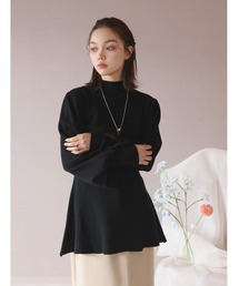 ロングカフスペプラムハイネックニット
