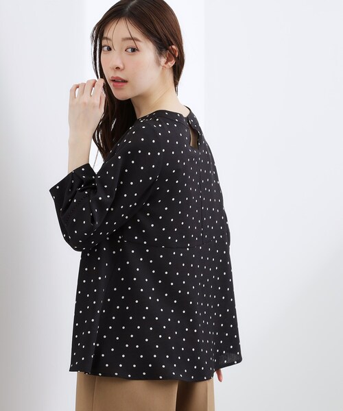 grove（グローブ）の「【UVカット・体型カバーも叶う】麻調メッシュランタンスリーブブラウス（シャツ/ブラウス・レディース・オフホワイト/ブラック系5/グリーン系/レッド系・02/03/01/04/05）」の17枚目の写真