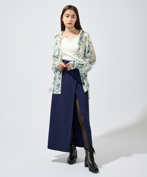 Ellno de Mavie(エルノデメヴィ)の「オパールシアールーズシャツ(シャツ/ブラウス・レディース・ブルー/ブラック/オフホワイト・FREE)」の14枚目の写真