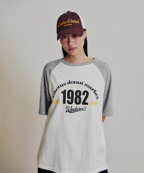 CACTUSDONUTMARKET(カクタスドーナツマーケット)の「1982 Raglan T-Shirt - Melange Gray(Tシャツ/カットソー・レディース・その他・MEDIUM/LARGE)」の1枚目の写真