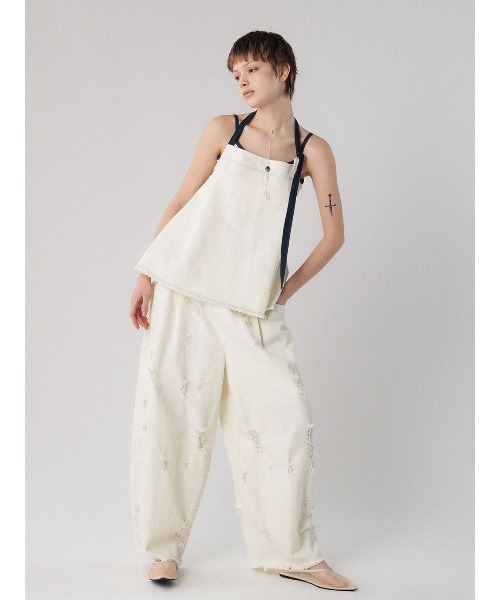ELCHELE(エルチェレ)の「TWILL WIDE PANTS(デニムパンツ・レディース・ブラック/オフホワイト・38/36)」の5枚目の写真