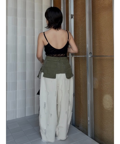 ELCHELE(エルチェレ)の「TWILL WIDE PANTS(デニムパンツ・レディース・ブラック/オフホワイト・38/36)」の12枚目の写真