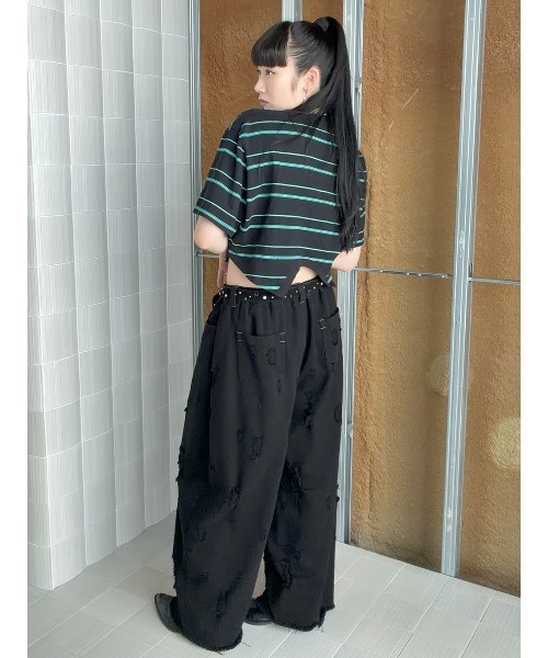 ELCHELE(エルチェレ)の「TWILL WIDE PANTS(デニムパンツ・レディース・ブラック/オフホワイト・38/36)」の21枚目の写真