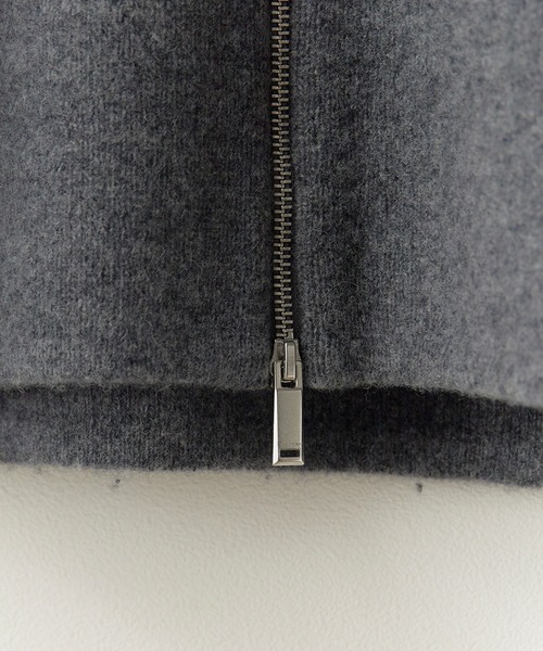 Calvin Klein(カルバン・クライン)の「Calvin Klein/カルバンクライン LS BOILED 100% MERINO CONTRAST COLLAR FZ 襟付きカーディガン ジップアップ 2026年春夏(カーディガン/ボレロ・メンズ・グレー・M/L)」の5枚目の写真