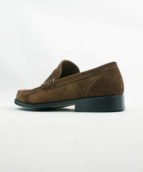 TRUFITSHOES(トゥルーフィット シューズ)の「スエードペニーローファー(ローファー・メンズ・ブラウン・23cm/29cm/28cm/27.5cm/26.5cm/25.5cm/25cm/26cm/30cm/29.5cm/28.5cm/24.5cm/24cm/23.5cm/27cm)」の3枚目の写真