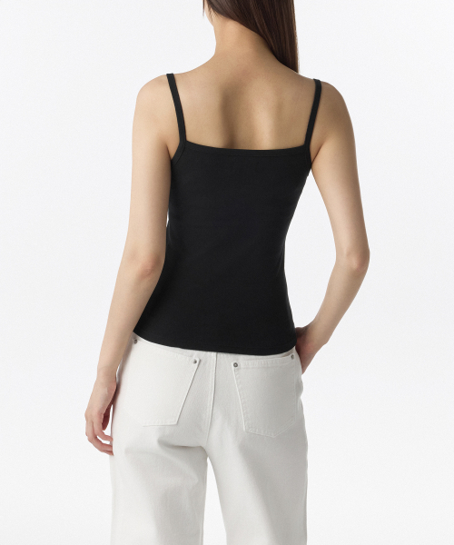MUSINSA STANDARD WOMAN（ムシンサスタンダードウーマン）の「ウィメンズVネックスリーブレスタップ[ブラック]（Tシャツ/カットソー・レディース・その他・SMALL/MEDIUM/LARGE/X-SMALL）」の2枚目の写真