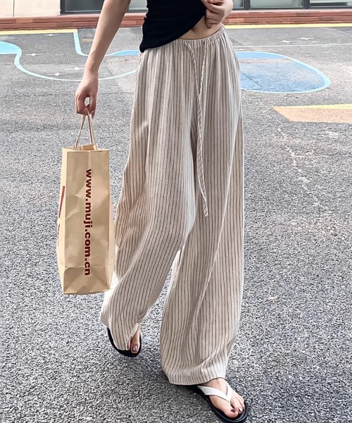 SallyLunn(サリーラン)の「ピンストライプ イージーパンツ(その他パンツ・レディース・ホワイト・MEDIUM/LARGE)」の1枚目の写真
