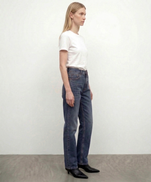 KIMDOH(キムド)の「Arvo Cropped Straight Denim / Raw Indigo(デニムパンツ・レディース・その他・SMALL/MEDIUM/LARGE)」の2枚目の写真