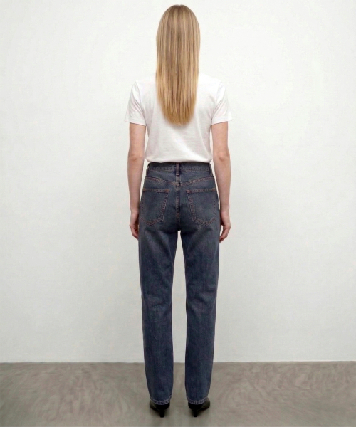 KIMDOH(キムド)の「Arvo Cropped Straight Denim / Raw Indigo(デニムパンツ・レディース・その他・SMALL/MEDIUM/LARGE)」の3枚目の写真