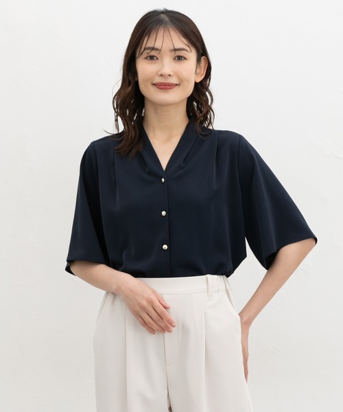 Honeys（ハニーズ）の「金釦Ｖネックブラウス（シャツ/ブラウス・レディース・ネイビー/ホワイト×イエロー/ホワイト×ブラック/グレイッシュベージュ/ブルーグリーン・3L/L/LL/M/S）」の12枚目の写真