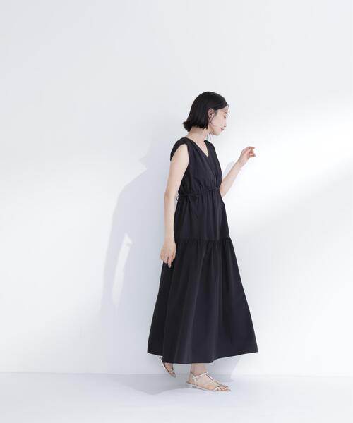 NATURAL BEAUTY BASIC(ナチュラルビューティーベーシック)の「サイドボタンタフタワンピース(ワンピース・レディース・キャメル/オフホワイト/ブラック・P/S/MEDIUM)」の7枚目の写真