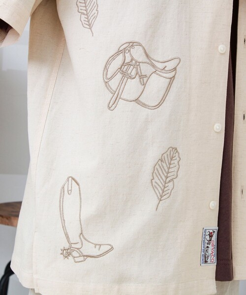 GEVACO(ゲバコ)の「【GEVACO/ゲバコ】刺繍オープンカラーシャツ(シャツ/ブラウス・メンズ・ベージュ/オリーブ・L/M)」の19枚目の写真