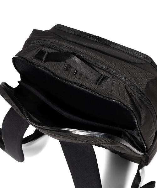 THE NORTH FACE(ザノースフェイス)の「THE NORTH FACE (ザ・ノース・フェイス) Shuttle Daypack シャトルデイパック NM62615【2026年春夏入荷モデル】(バックパック/リュック・メンズ・ブラック・F)」の18枚目の写真