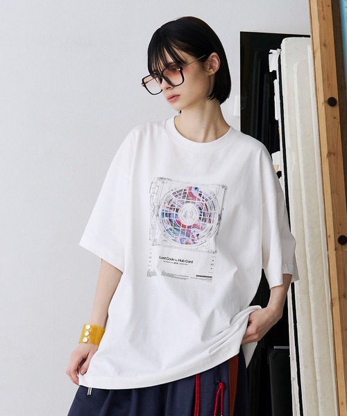SeeSew(シーソー)の「【UNISEX】CORD DISC PRINT TEE/コードディスクプリントTシャツ(Tシャツ/カットソー・メンズ・ブラック/ホワイト・M/L)」の8枚目の写真