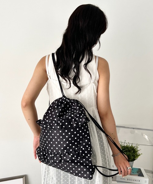 wears(ウェアーズ)の「ドット柄フリルナップサック(バックパック/リュック・レディース・ホワイト/ブラック・FREE)」の21枚目の写真