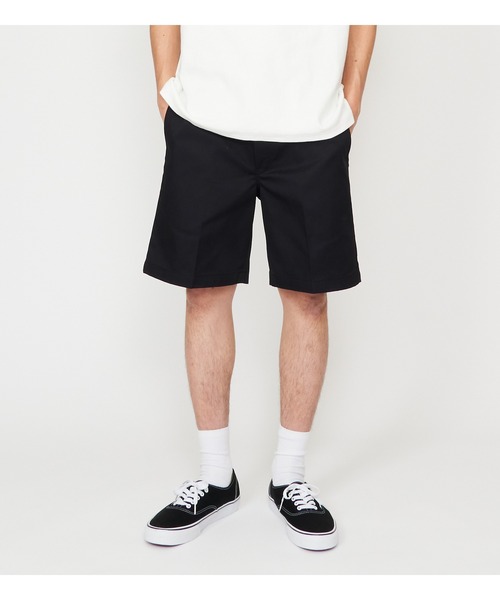 Dickies(ディッキーズ)の「Dickies/ディッキーズ ソフトTCツイルワークョーツ(その他パンツ・メンズ・ネイビー/カーキ/ライトベージュ/ブラック・LARGE/X-LARGE/MEDIUM)」の2枚目の写真