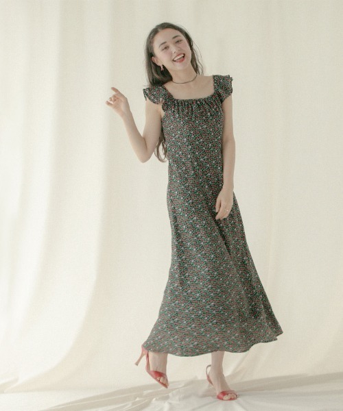 Cath Kidston（キャスキッドソン）の「ラッフルスリーブドレス Cherry Vine（ワンピース・レディース・ブラック・S）」の19枚目の写真