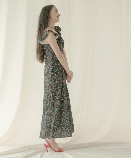 Cath Kidston（キャスキッドソン）の「ラッフルスリーブドレス Cherry Vine（ワンピース・レディース・ブラック・S）」の13枚目の写真