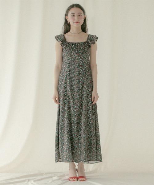Cath Kidston（キャスキッドソン）の「ラッフルスリーブドレス Cherry Vine（ワンピース・レディース・ブラック・S）」の3枚目の写真
