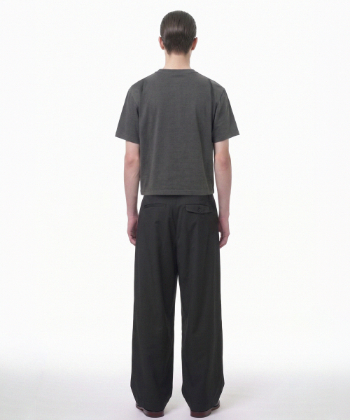 PRINOAR(プリノア)の「ボウタイロゴ01 セミクロップ 半袖Tシャツ - チャコール(Tシャツ/カットソー・レディース・チャコール・MEDIUM/LARGE/SMALL)」の5枚目の写真