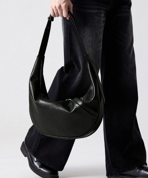 CLEL(クレイル)の「【CLEL】2Way Half Moon Bag / 2way ハーフムーンバッグ(ショルダーバッグ・メンズ・ブラック/ブラウン・FREE)」の8枚目の写真