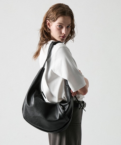 CLEL(クレイル)の「【CLEL】2Way Half Moon Bag / 2way ハーフムーンバッグ(ショルダーバッグ・メンズ・ブラック/ブラウン・FREE)」の10枚目の写真