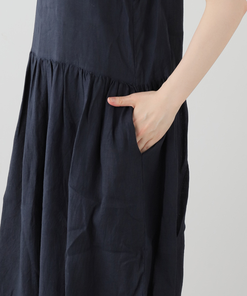 JOURNAL STANDARD LUXE(ジャーナルスタンダード ラックス)の「【ARMEN】LINEN PLAIN BOAT NECK DRESS(ワンピース・レディース・ブラック・1)」の13枚目の写真