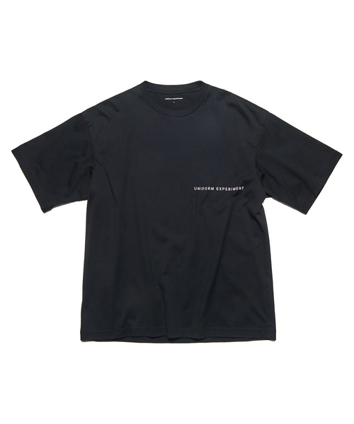 uniform experiment(ユニフォームエクスペリメント)の「STENCIL LOGO TEE(Tシャツ/カットソー・メンズ・ホワイト/ネイビー/ブラック・1/2/3/4/5)」の3枚目の写真