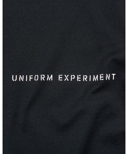 uniform experiment(ユニフォームエクスペリメント)の「STENCIL LOGO TEE(Tシャツ/カットソー・メンズ・ホワイト/ネイビー/ブラック・1/2/3/4/5)」の14枚目の写真