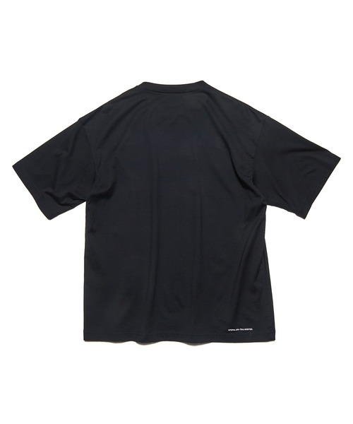 uniform experiment(ユニフォームエクスペリメント)の「STENCIL LOGO TEE(Tシャツ/カットソー・メンズ・ホワイト/ネイビー/ブラック・1/2/3/4/5)」の13枚目の写真