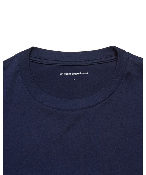 uniform experiment(ユニフォームエクスペリメント)の「STENCIL LOGO TEE(Tシャツ/カットソー・メンズ・ホワイト/ネイビー/ブラック・1/2/3/4/5)」の8枚目の写真